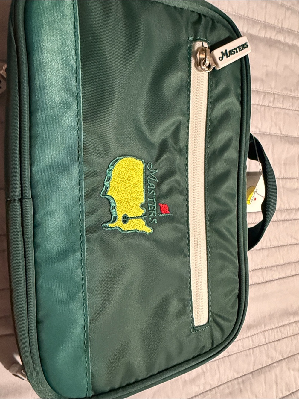 Masters 2026 Green organization Bag. note the tear in the pictures.